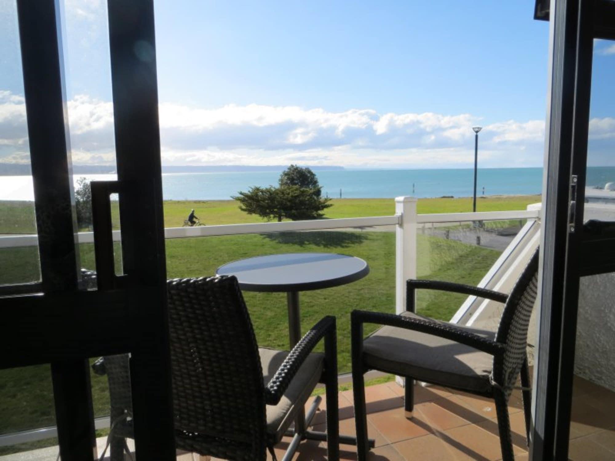 Harbour View Motel On Ahuriri Beach In Napier Nz With Sea View Suites Dış mekan fotoğraf