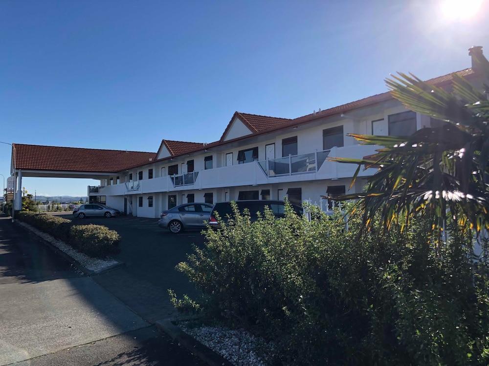 Harbour View Motel On Ahuriri Beach In Napier Nz With Sea View Suites Dış mekan fotoğraf