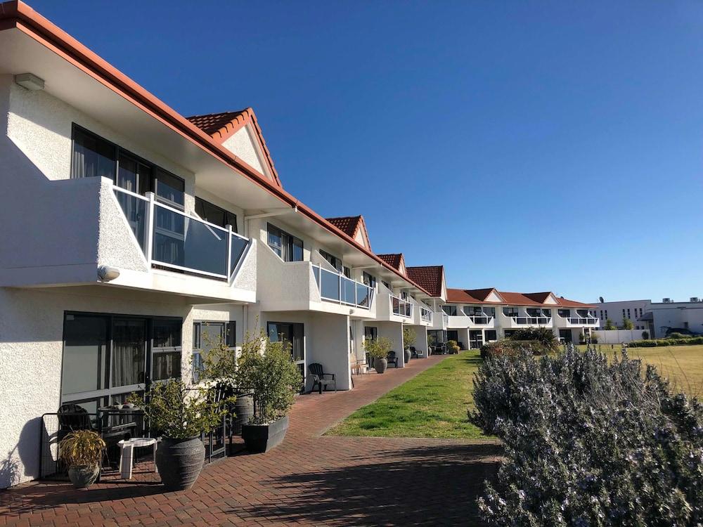 Harbour View Motel On Ahuriri Beach In Napier Nz With Sea View Suites Dış mekan fotoğraf