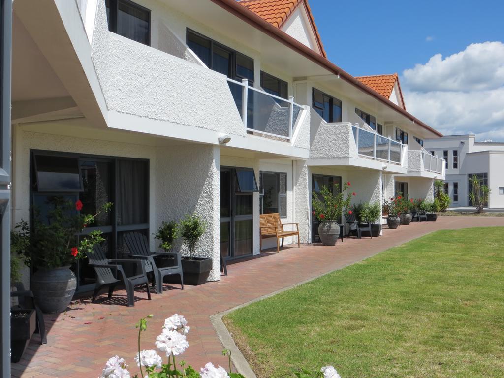 Harbour View Motel On Ahuriri Beach In Napier Nz With Sea View Suites Dış mekan fotoğraf