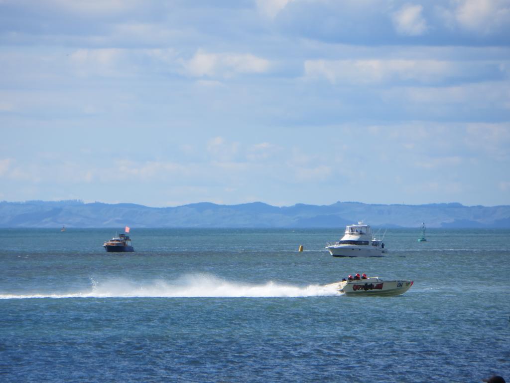 Harbour View Motel On Ahuriri Beach In Napier Nz With Sea View Suites Dış mekan fotoğraf