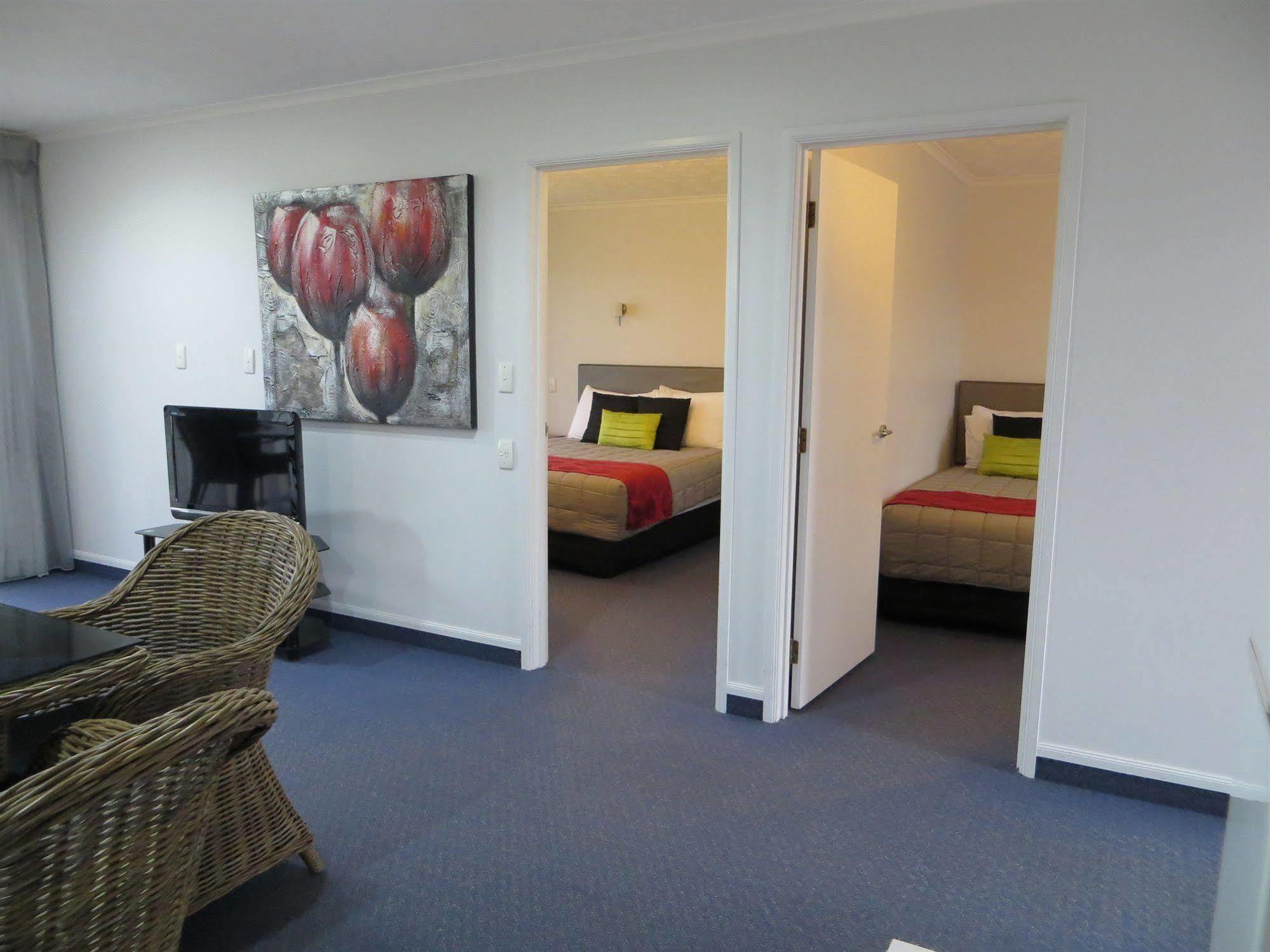 Harbour View Motel On Ahuriri Beach In Napier Nz With Sea View Suites Dış mekan fotoğraf